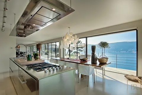 Contemporary Villa Exceptional panoramic sea views west side, 5 bedrooms in St Jean Cap Ferrat deal rental For Super Rich