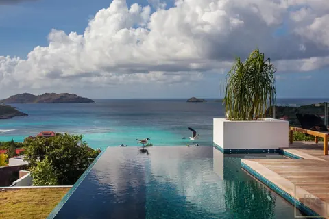 Luxury Villa Wings, beachfront view above The Baie de St. Jean, 4 bedrooms in St Barth 34,500 Week rental For Super Rich