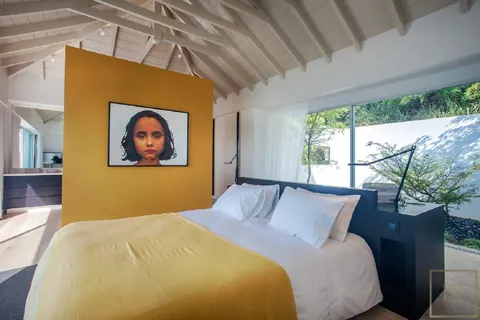 Luxury Villa Wings, beachfront view above The Baie de St. Jean, 4 bedrooms in St Barth top rental For Super Rich