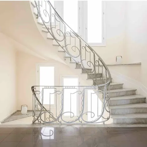 Art Déco Villa Gatsby’s Mansion built in the 1930s, 6 bedrooms in Antibes price rental For Super Rich