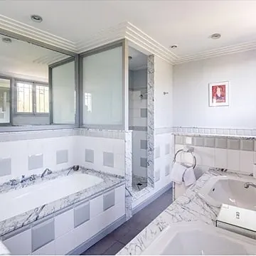 Art Déco Villa Gatsby’s Mansion built in the 1930s, 6 bedrooms in Antibes value rental For Super Rich
