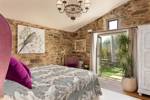 Country Villa Can Font de Muntanya view Gavarres massif, 10 bedrooms in Girona - Barcelona search rental For Super Rich