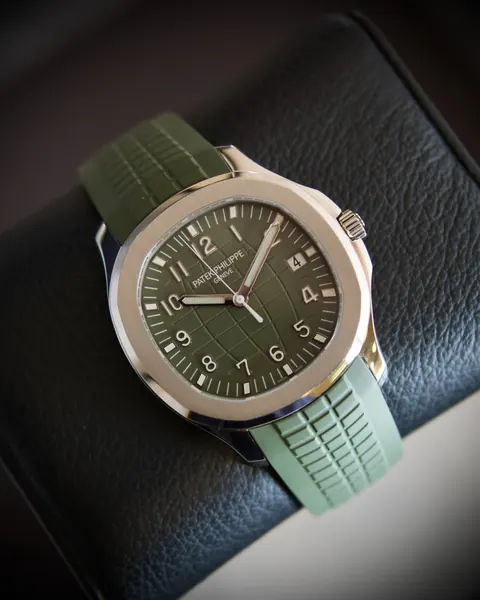Patek Philippe Aquanaut 82,000 for sale For Super Rich Patek Philippe Aquanaut 82,000 for sale For Super Rich