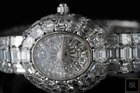 Piaget Limelight Gala 18K White Diamond Unique piece 1/1 665,000 for sale For Super Rich