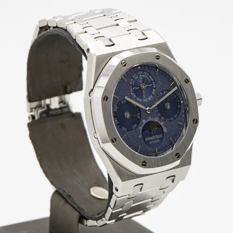 Audemars Piguet Royal Oak Perpetual Calendar price country for sale For Super Rich