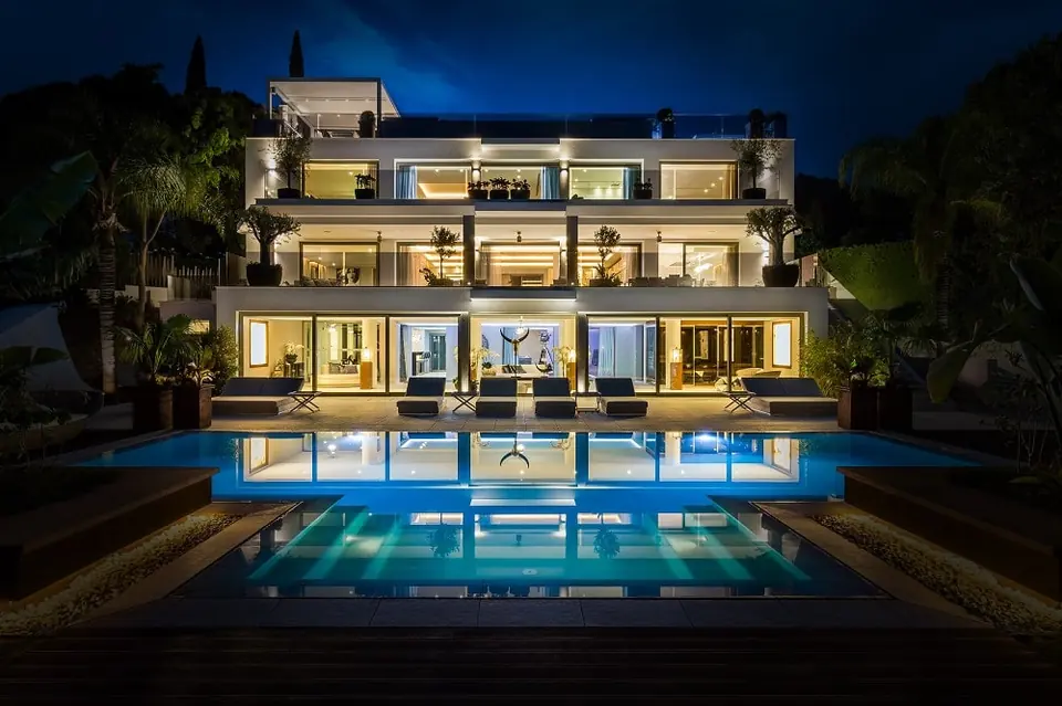 For Super Rich - The Ultra Luxury Marketplace for the Richest